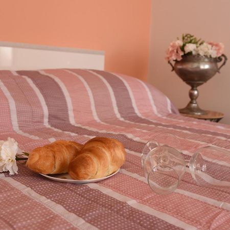 זאגרב Mary'S Apartment - With Free Parking מראה חיצוני תמונה