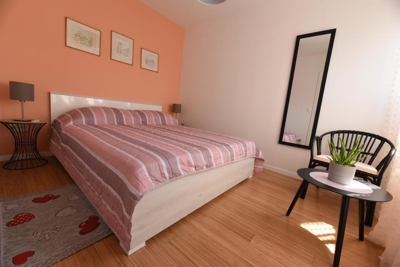 זאגרב Mary'S Apartment - With Free Parking מראה חיצוני תמונה