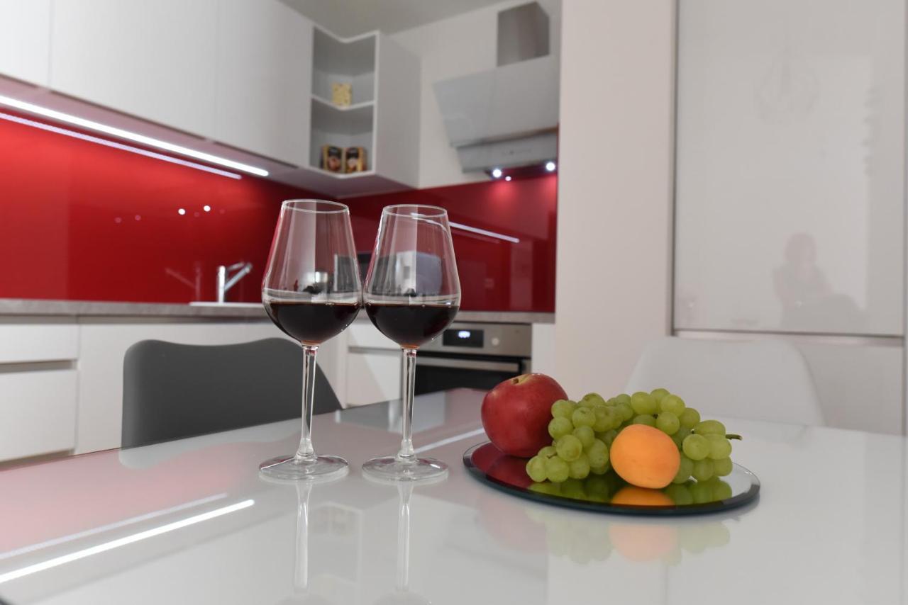 זאגרב Mary'S Apartment - With Free Parking מראה חיצוני תמונה