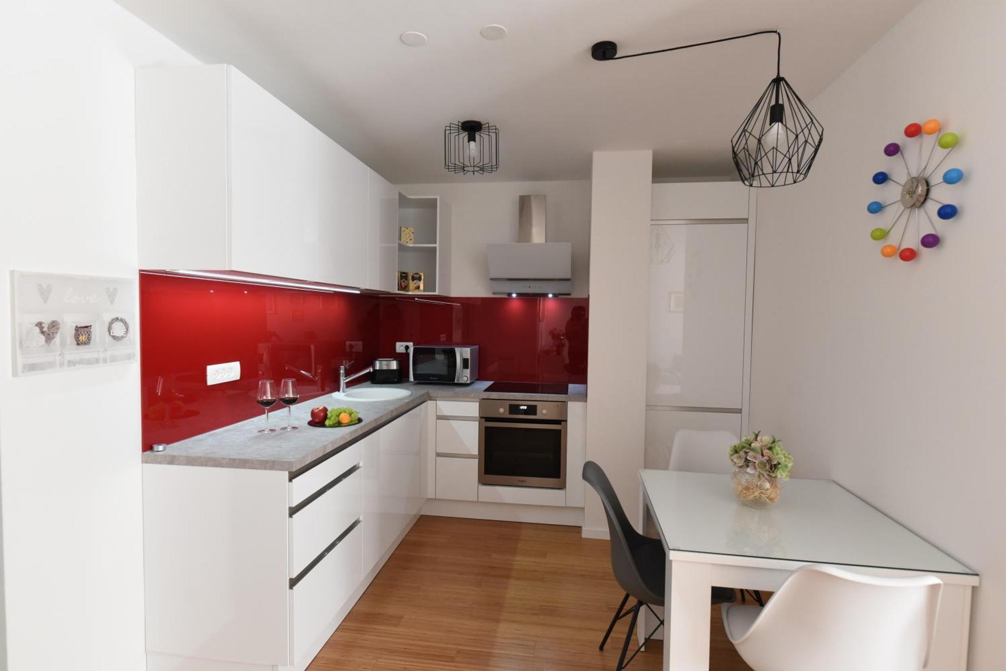 זאגרב Mary'S Apartment - With Free Parking מראה חיצוני תמונה